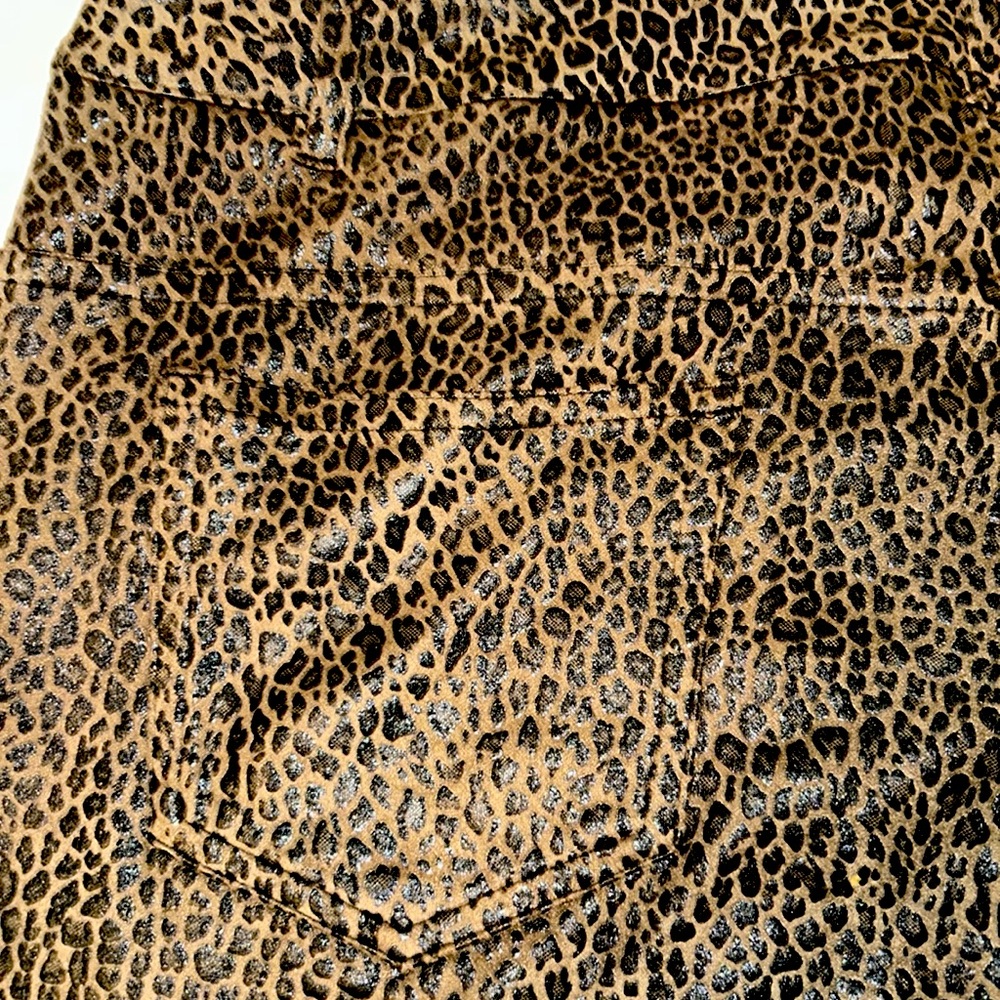 Eric Leopard Print With A Shiny Stretchy Material… - image 6